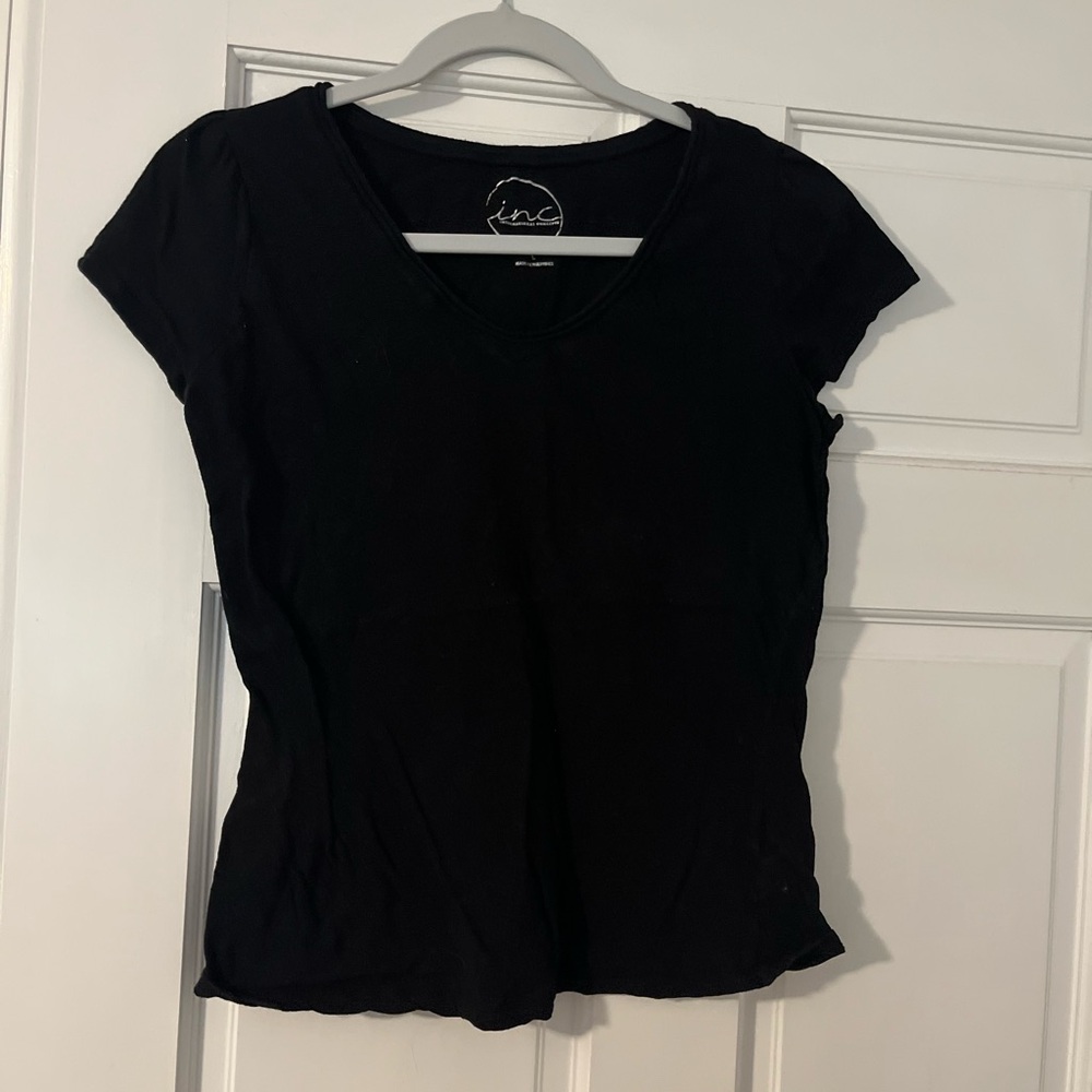 Black tee shirt